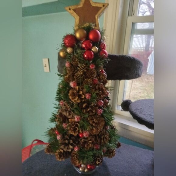 20" Natural Pine Cone (treated) Christmas Tree. CHRISTMAS ART. - Picture 2 of 11